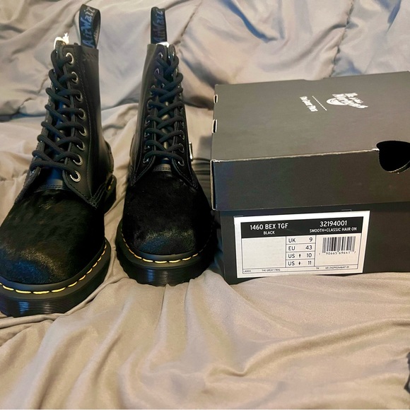 Dr. Martens x Great Frog *LIMITED EDITION* 1460 boot - Picture 7 of 10